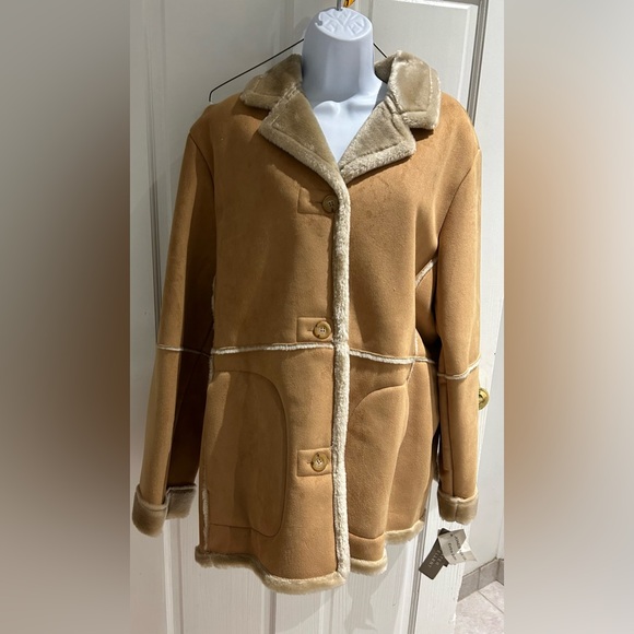 NWT women’s Jacket - Picture 1 of 7